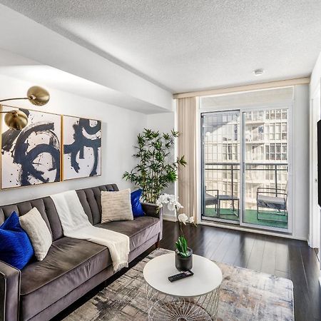 Exquisite Condos By Cn Tower With Parking トロント エクステリア 写真