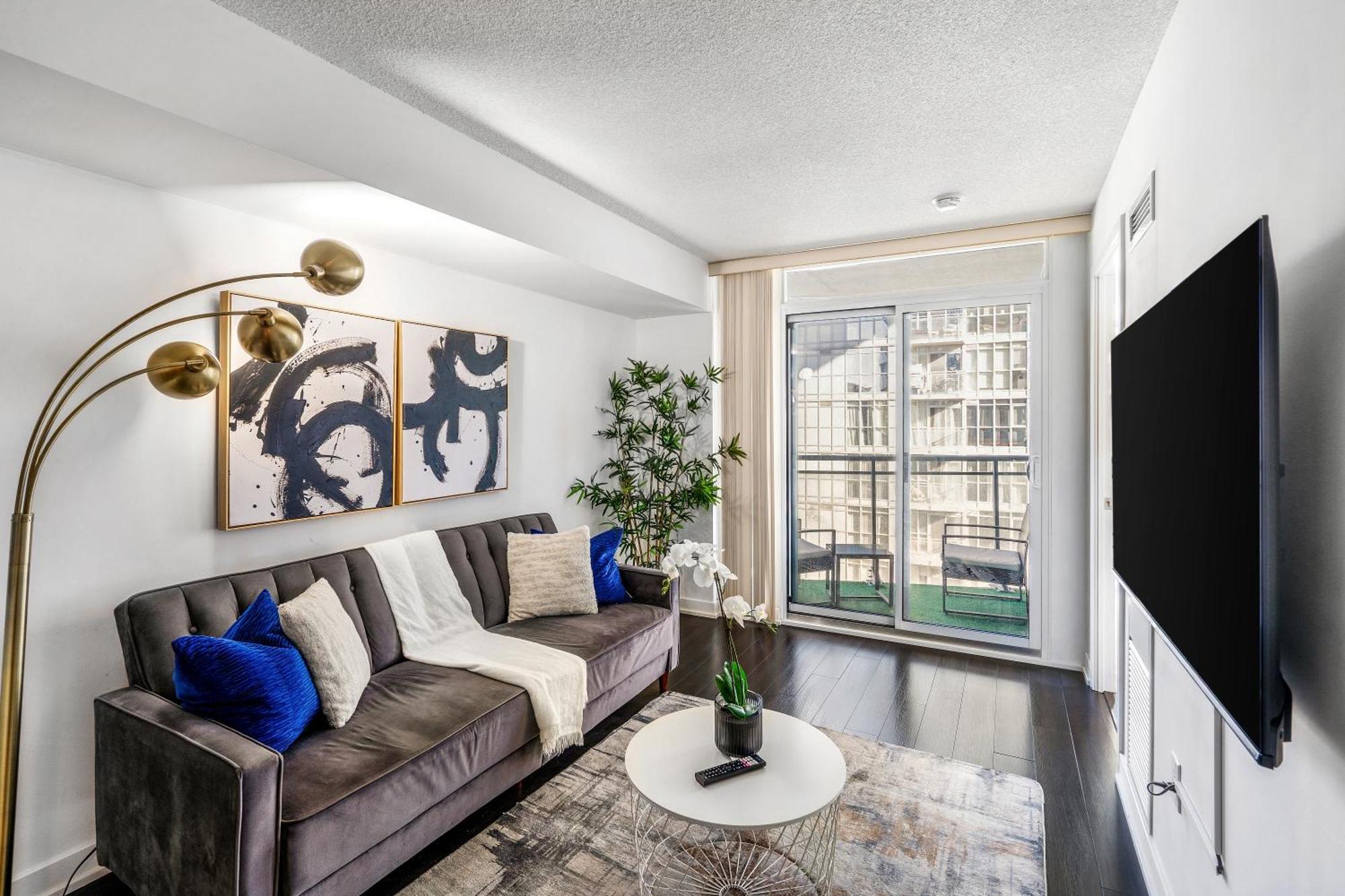 Exquisite Condos By Cn Tower With Parking トロント エクステリア 写真