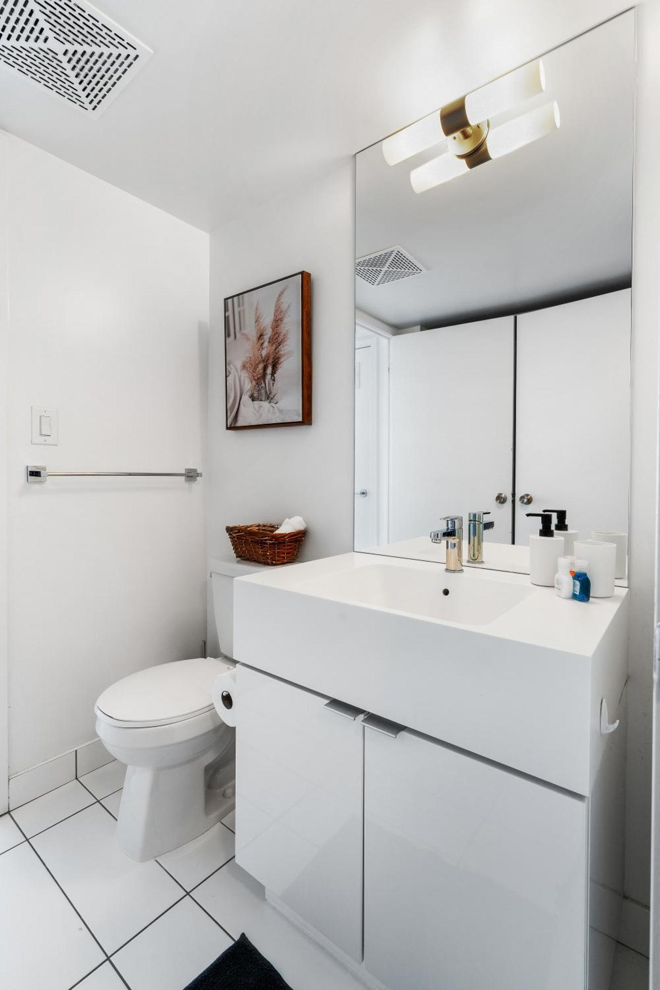 Exquisite Condos By Cn Tower With Parking トロント エクステリア 写真